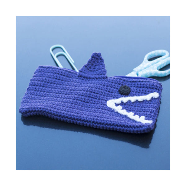 Patons Free Pattern - Cotton Blend - Shark Pencil Case