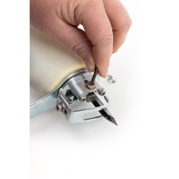 We R Memory Keepers Easy Tuft Tufting Tool*