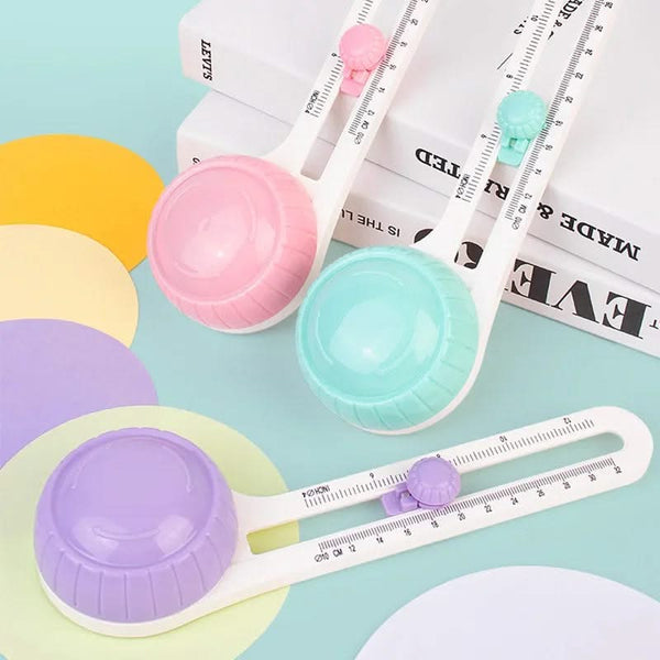 Universal Crafts Circular Paper Cutter - Mint with 2 Refill Blades