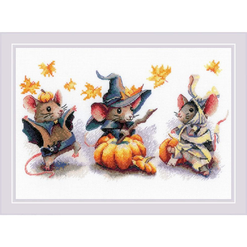 RIOLIS Counted Cross Stitch Kit 11.75"X8.25" Spooky Mouse
