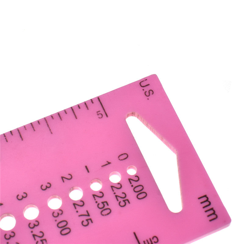 Universal Crafts Knitting Needle Gauge Ruler cm/inch