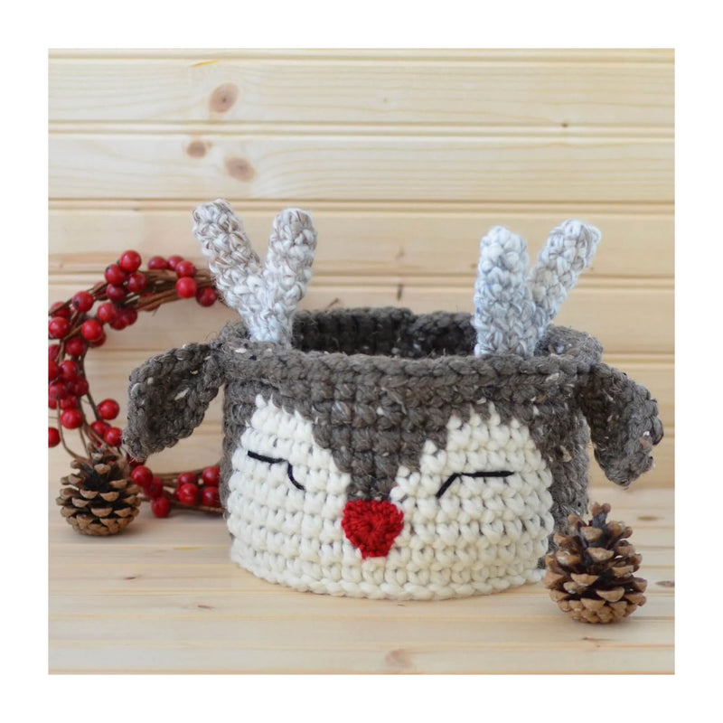 Lion Brand Free Pattern - Wool-Ease Quick & Thick - Reindeer Basket