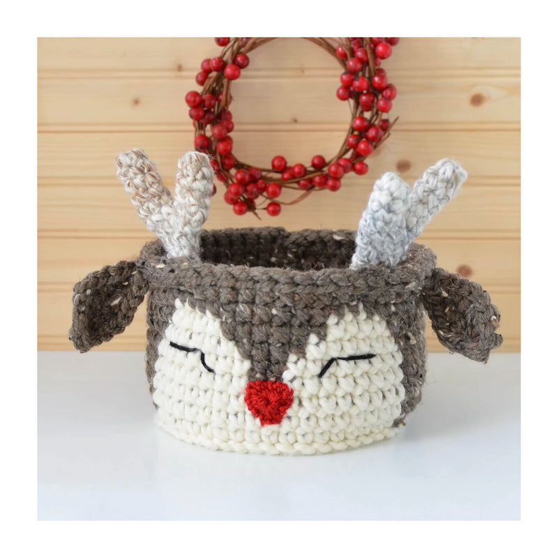 Lion Brand Free Pattern - Wool-Ease Quick & Thick - Reindeer Basket