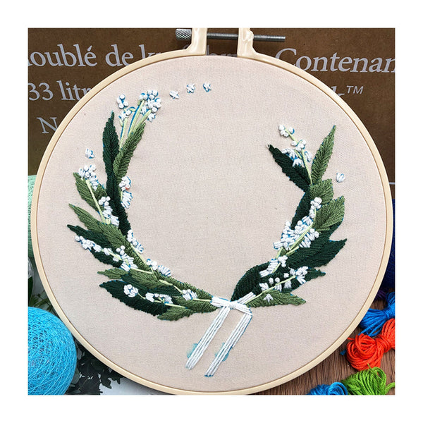 Poppy Crafts Embroidery Kit #77 - Leafy Wreath