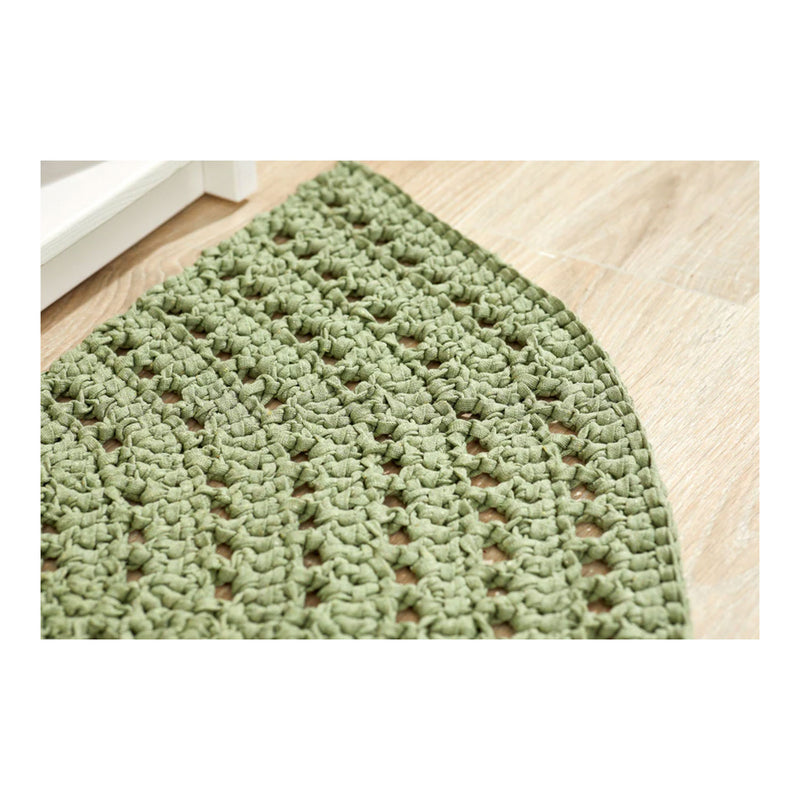 Premier Yarns Free Pattern -  Ribbon - Half Moon Rug