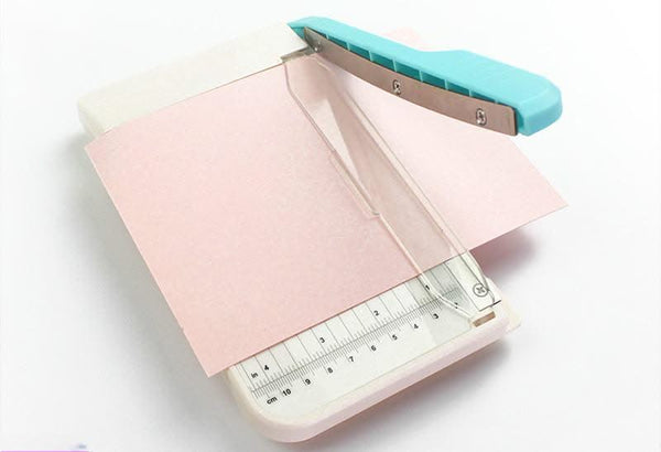 Universal Crafts Guillotine Trimmer - Small