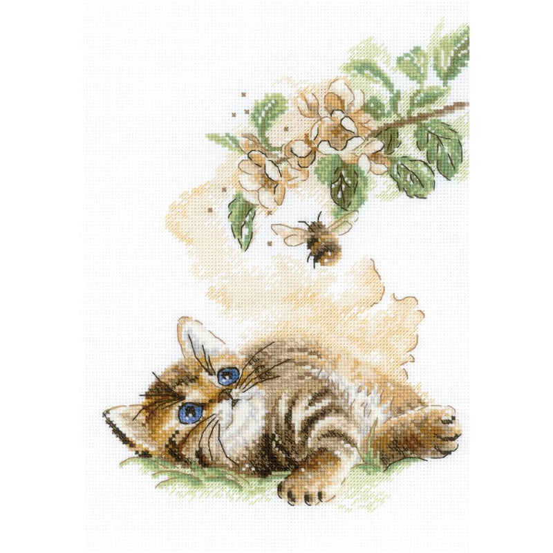RIOLIS Counted Cross Stitch Kit 8.25"X11.75" - Flight Of The Bumblebee (14 Count)