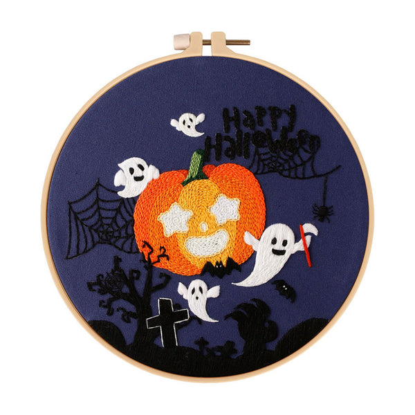 Poppy Crafts Embroidery Kit #26 - Halloween Collection - Spooky Nights