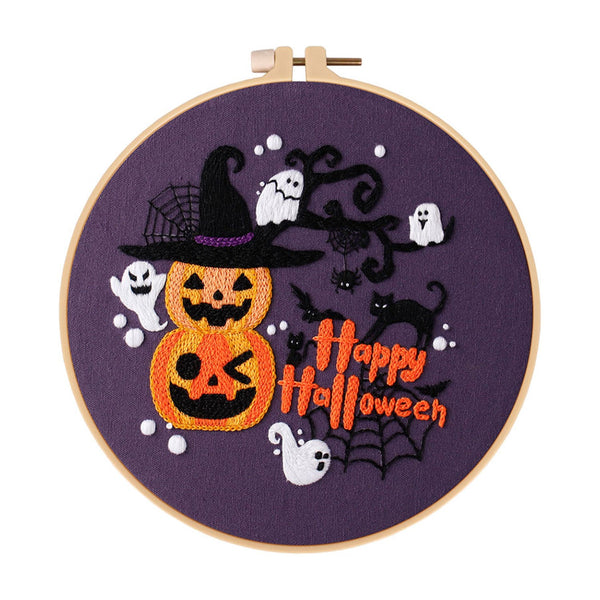 Poppy Crafts Embroidery Kit #27 - Halloween Collection - Happy Halloween