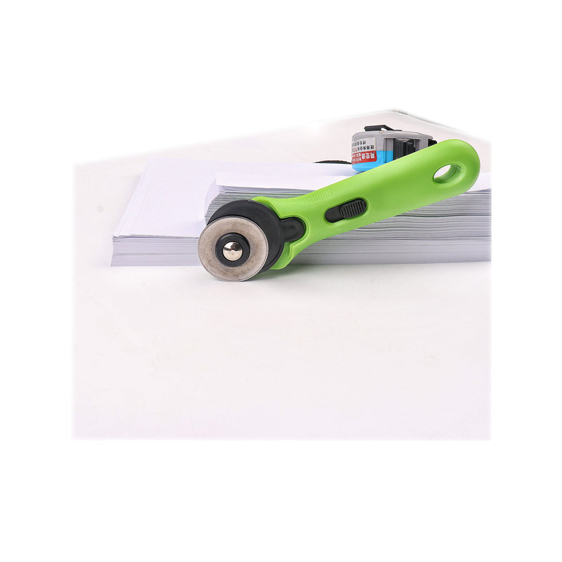 Universal Crafts 45mm Rotary Cutter - Green*
