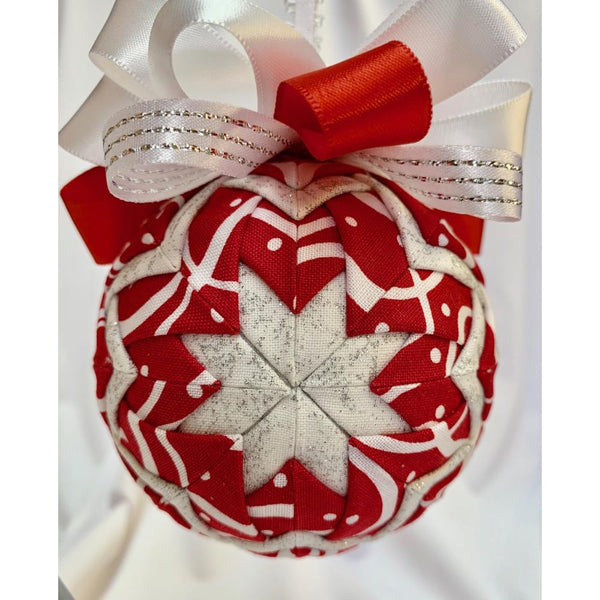 Quilt-Magic No Sew Ornament Kit - Peppermint Candy