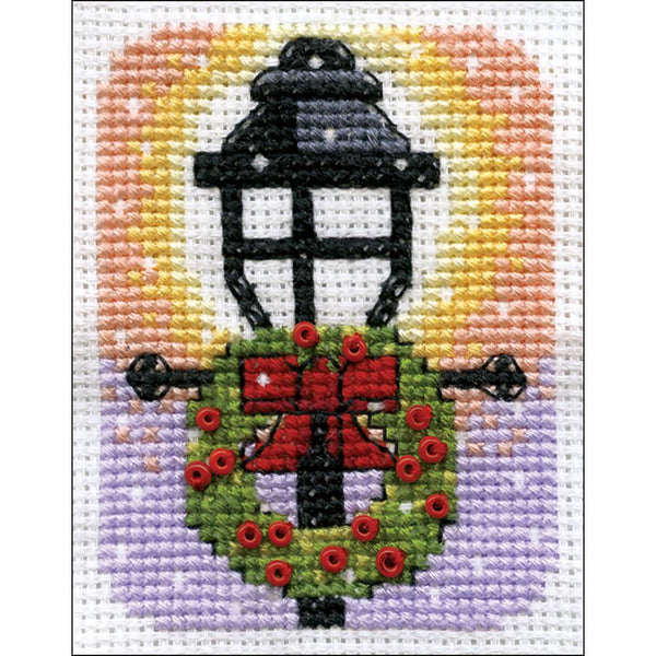Design Works Counted Cross Stitch Kit 2inch X3inch Lamp Post (14 Count)